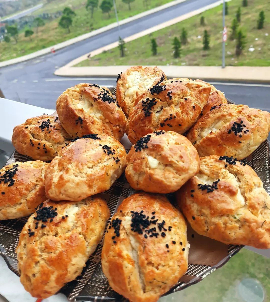 Dereotlu Poğaça Tarifi