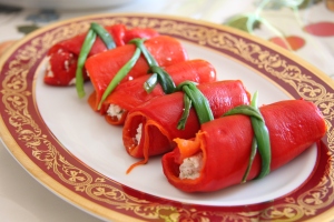 Peynirli Kırmızı Biber Sarması Tarifi