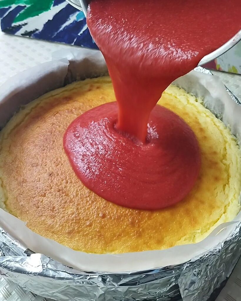 Çilekli Cheesecake Tarifi