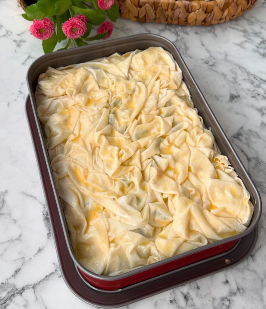 Ispanaklı Makarna Böreği Tarifi