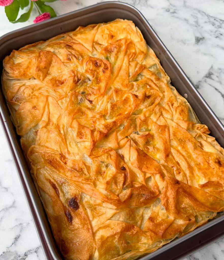 Ispanaklı Makarna Böreği Tarifi