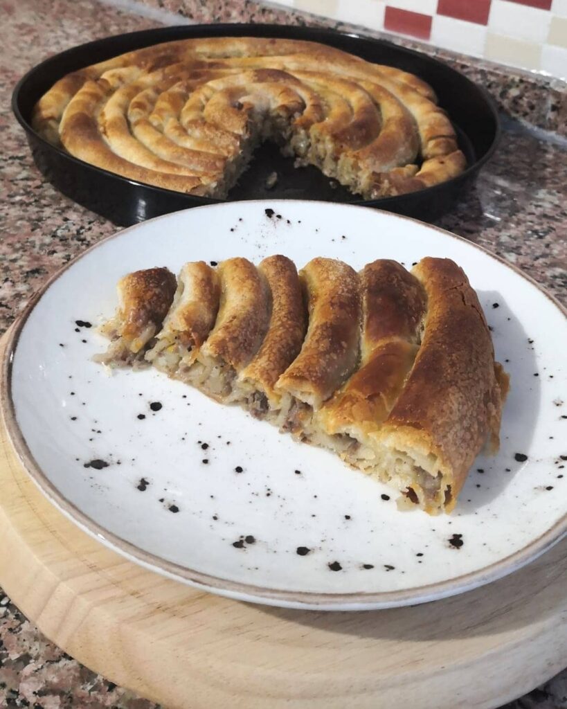 Kıymalı Börek Tarifi