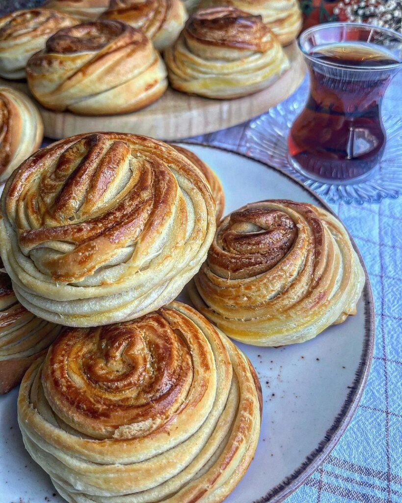 Tereyağlı Gül Poğaça Tarifi