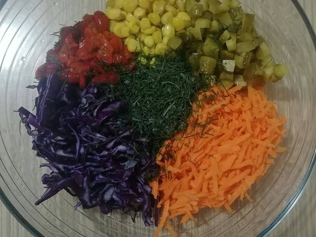 Havuçlu Mor Lahana Salatası Tarifi