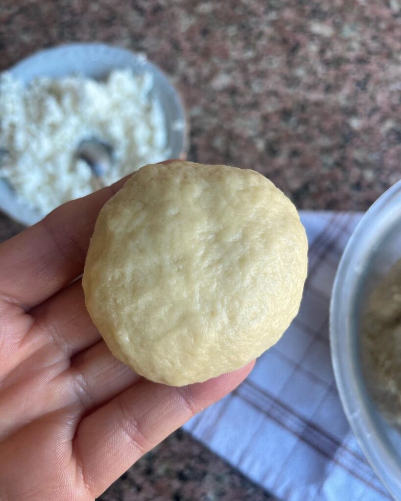 Mayasız Kıyır Poğaça Tarifi