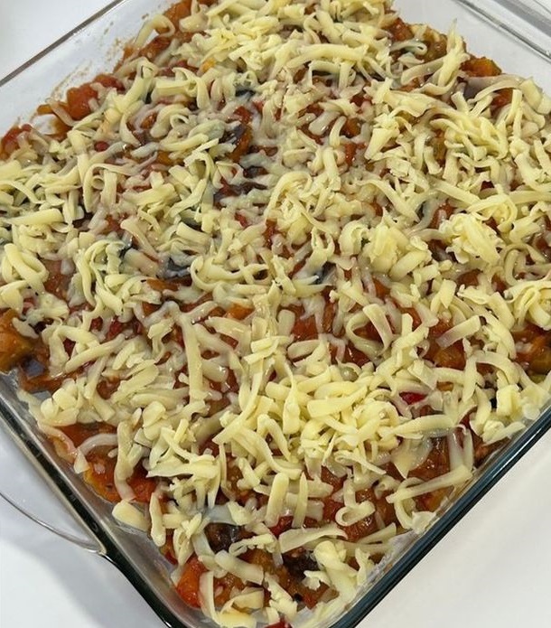 Fırında Kaşarlı Sebze Yemeği Tarifi