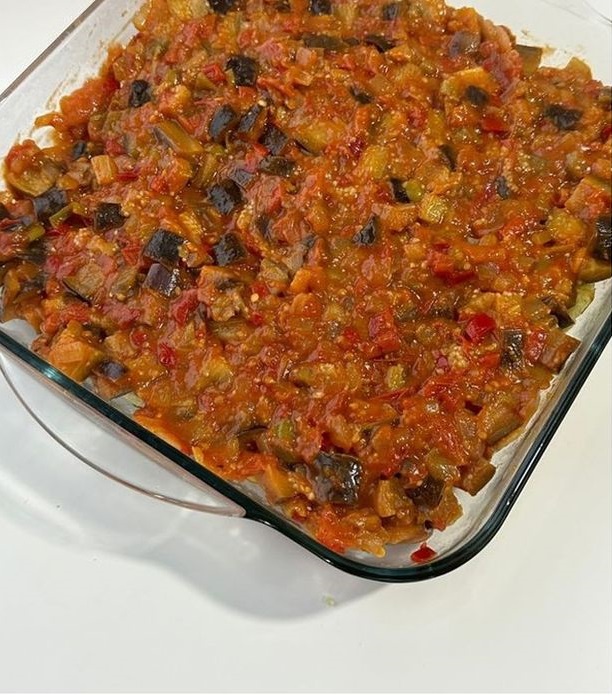 Fırında Kaşarlı Sebze Yemeği Tarifi