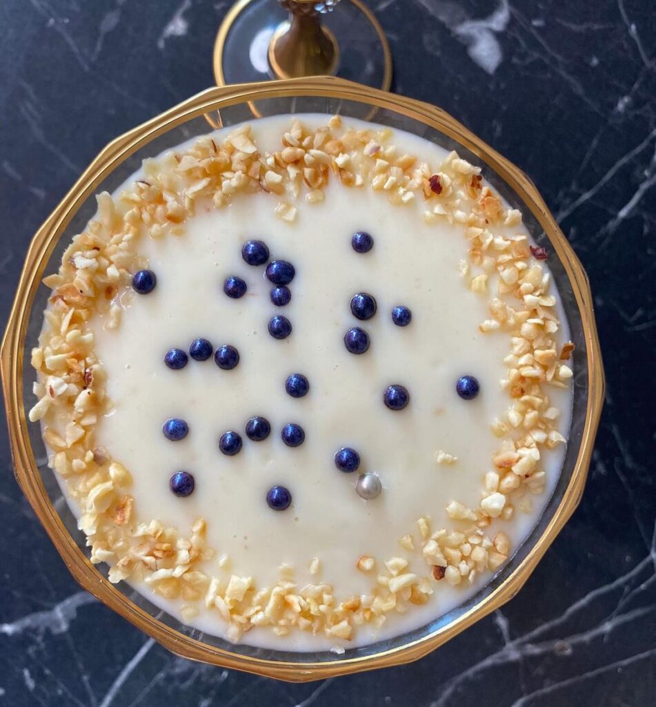 Bayat Kurabiyeli Muhallebi Tarifi