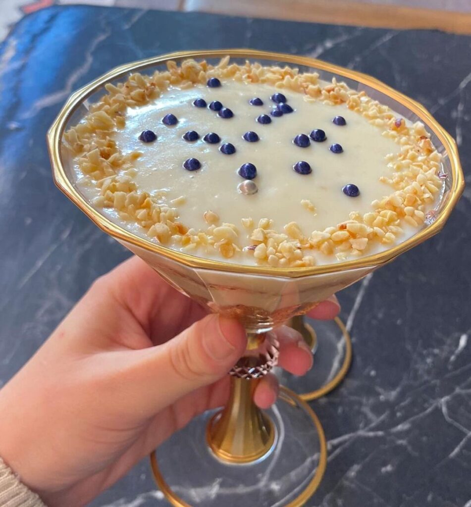 Bayat Kurabiyeli Muhallebi Tarifi