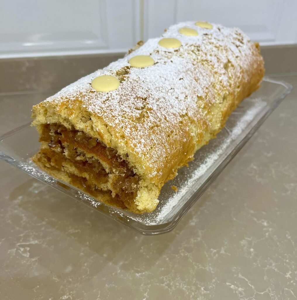 Elmalı Rulo Pasta Tarifi