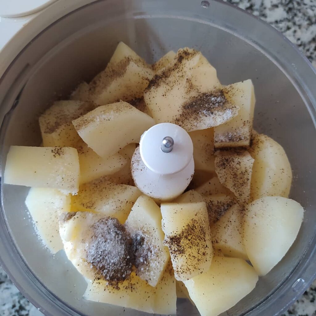 Püreli Misket Köfte Tarifi