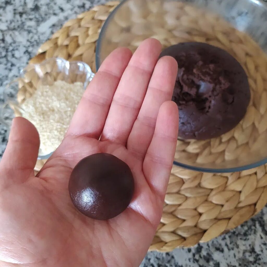 Susamlı Çatlak Kurabiye Tarifi