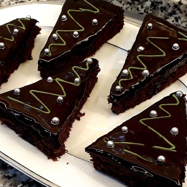 Kakaolu Üçgen Pasta Tarifi