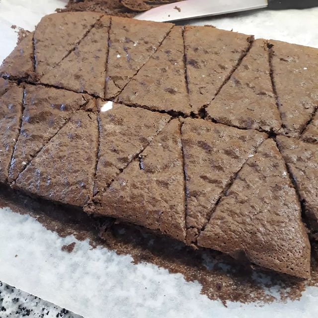 Kakaolu Üçgen Pasta Tarifi