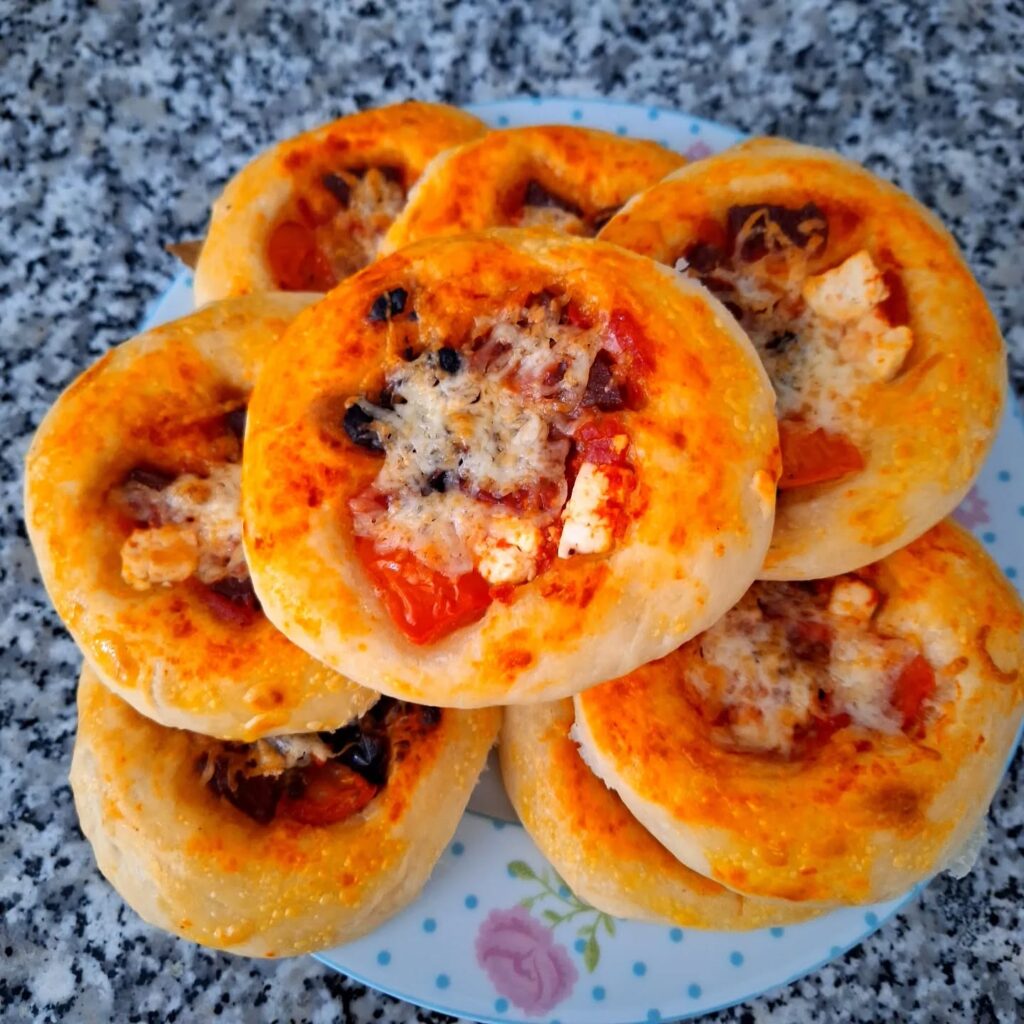 Mini Pizza Tarifi