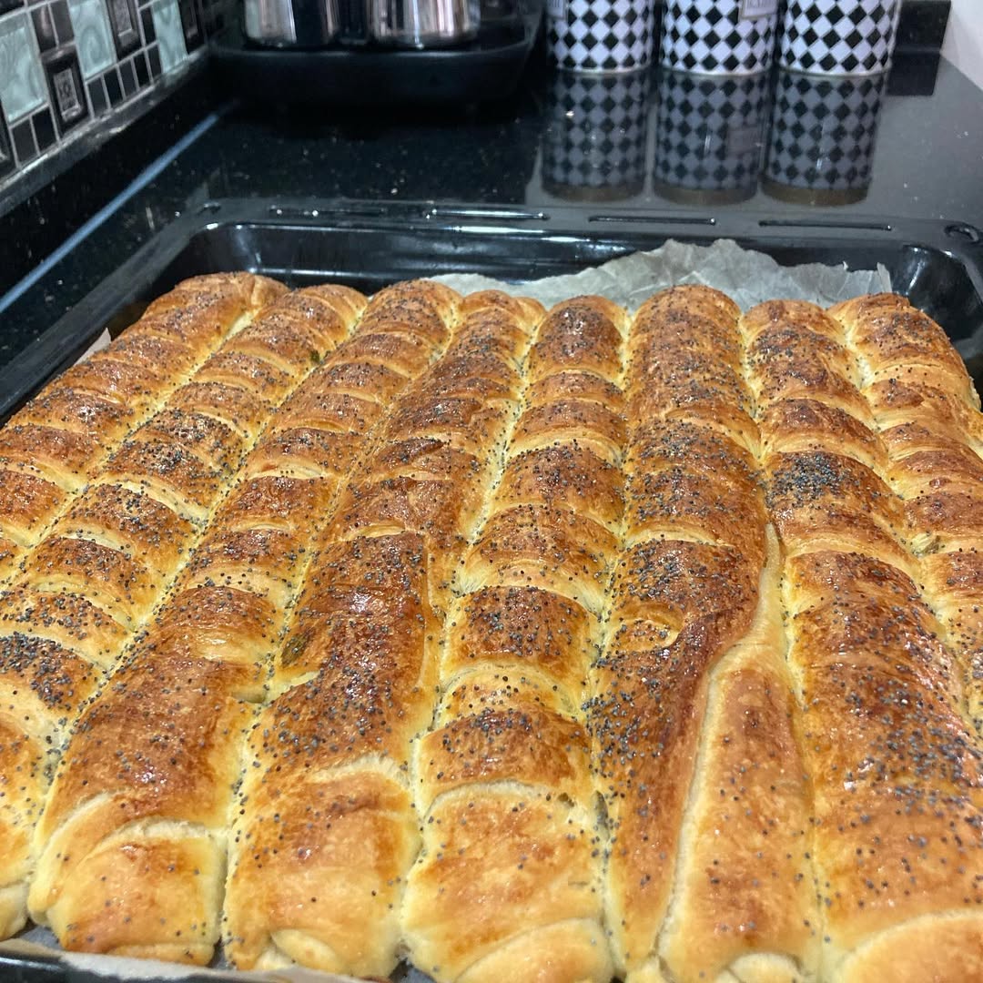 Elde Açma Katmer Börek Oklavasız Tarifi