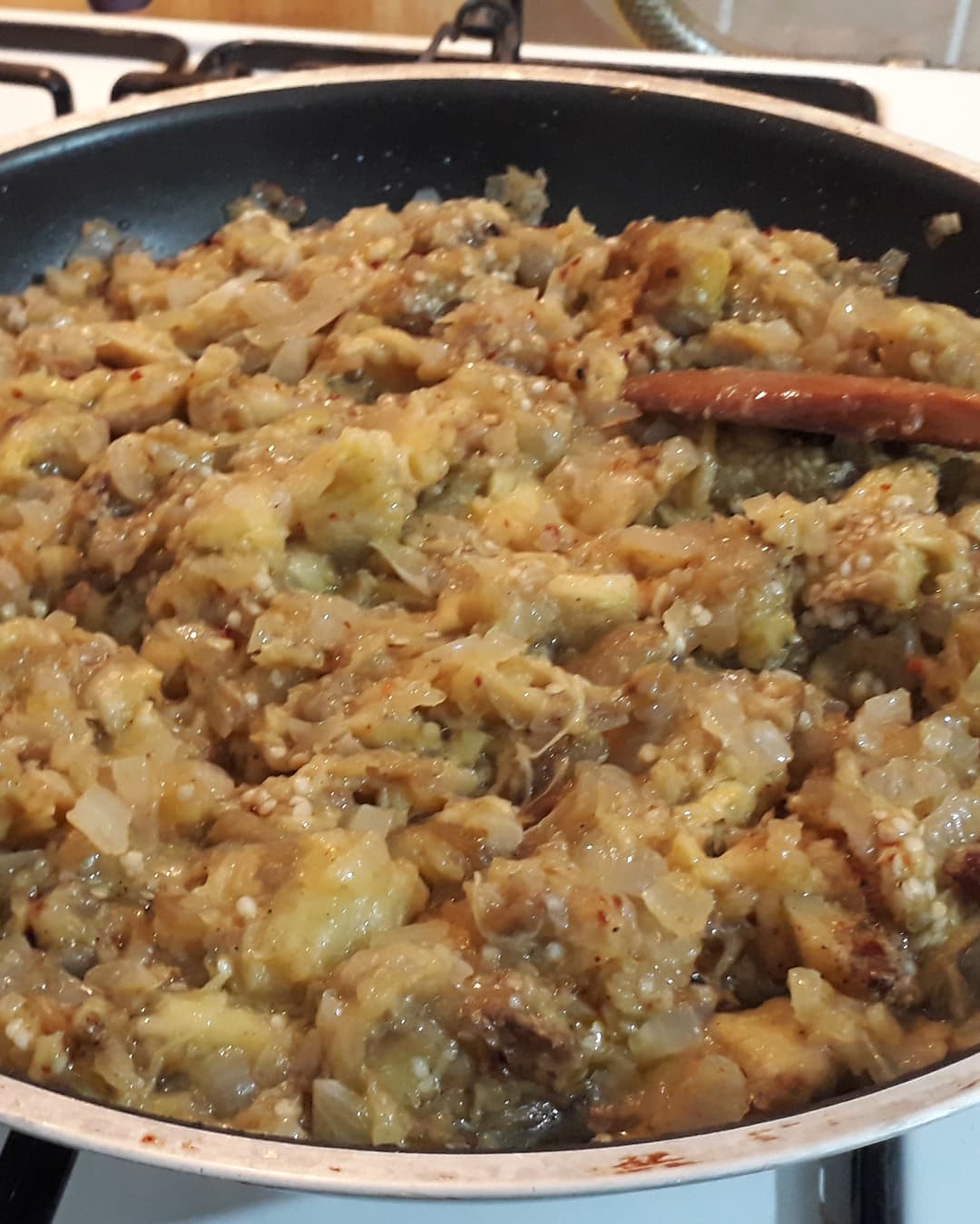 Köz Patlıcanlı Börek Tarifi