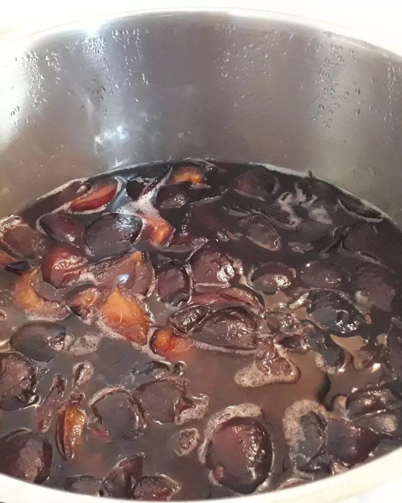 Mürdüm Eriği Marmelatı Tarifi