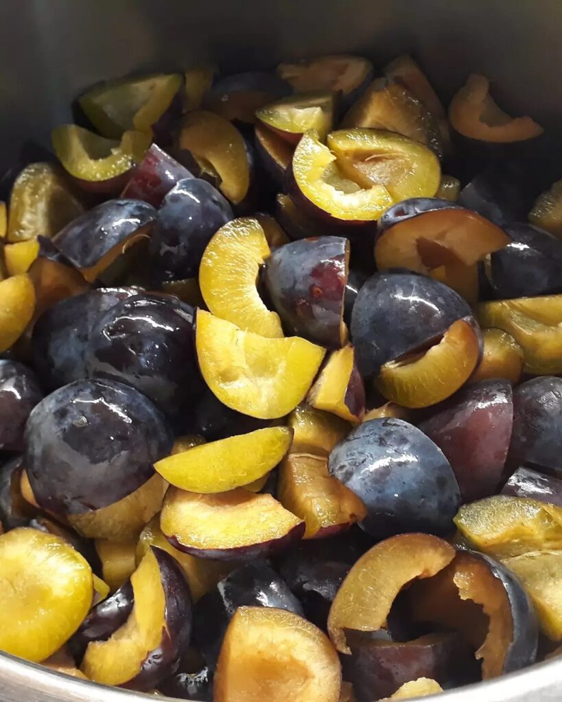 Mürdüm Eriği Marmelatı Tarifi