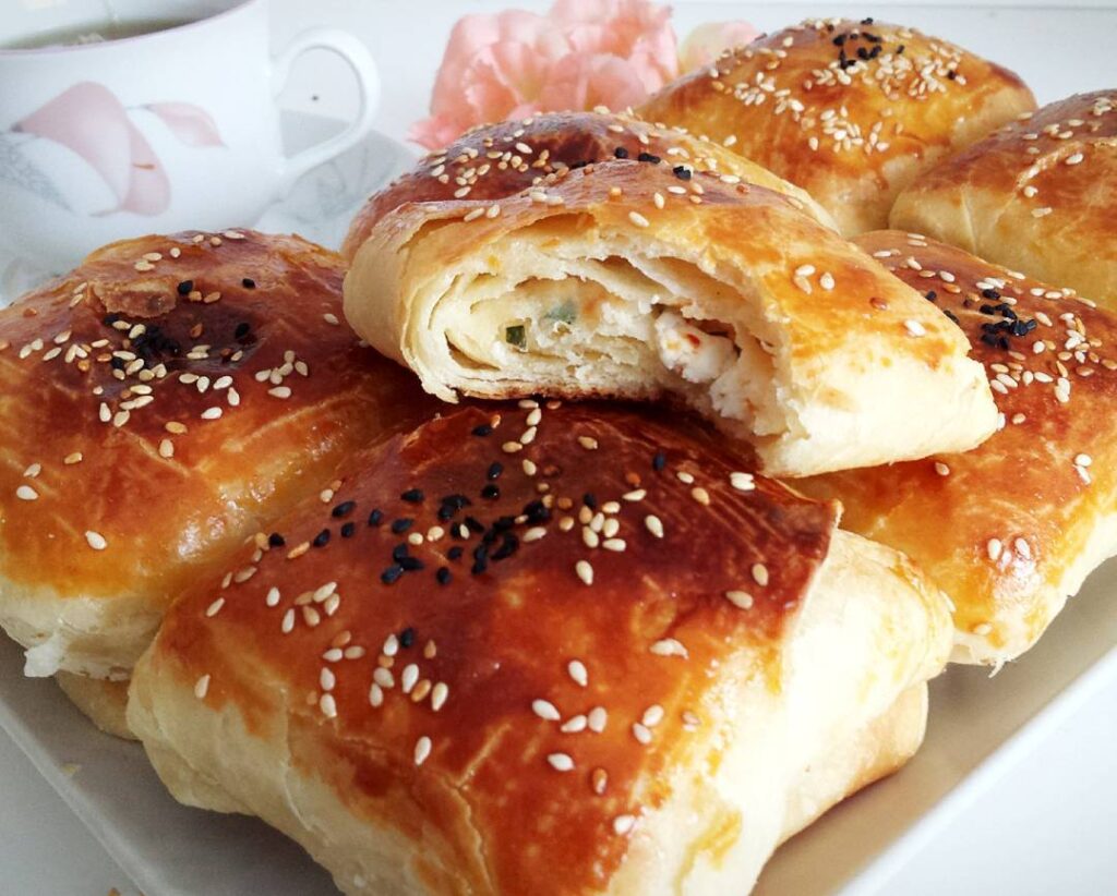 Kat Kat Kare Poğaça Tarifi